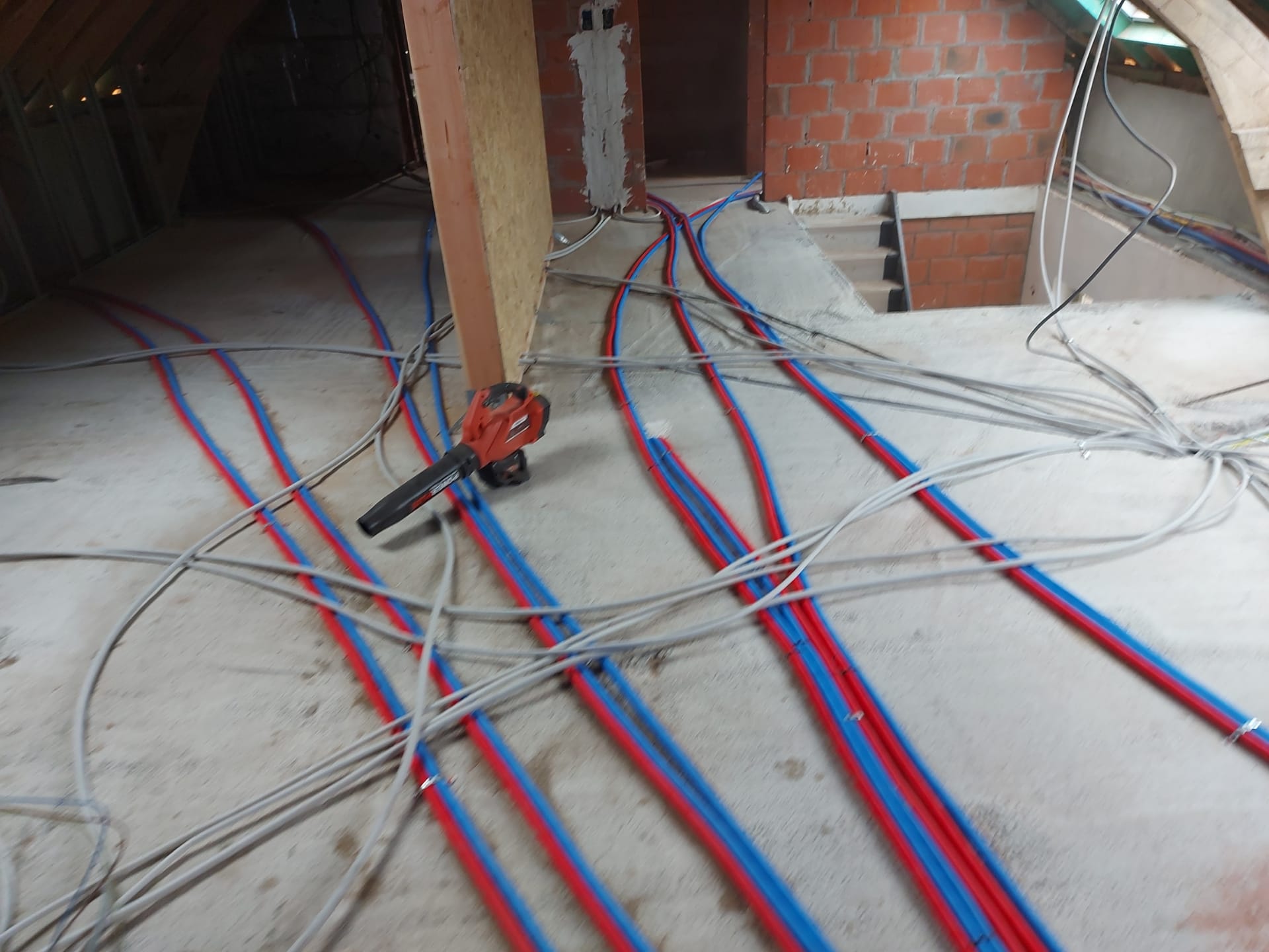 2842e95d 7e4c 43e7 b118 43c693d23ef5