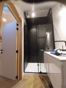 9ea01bee cba9 4162 9a89 f91ad4f2ebad